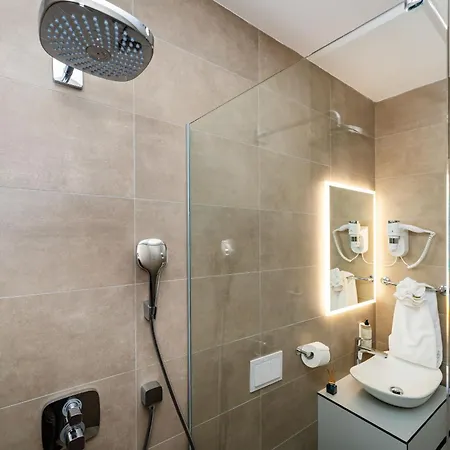 My Dalmatia - Senti With Shared Pool Apartment *