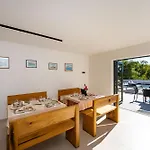 My Dalmatia - Senti With Shared Pool * ستاريغغاد باكلينتسا