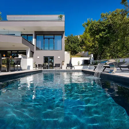 My Dalmatia - Senti With Shared Pool Daire *