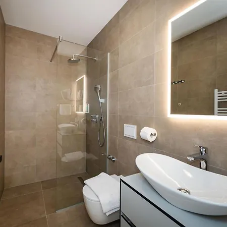 My Dalmatia - Senti With Shared Pool Daire *